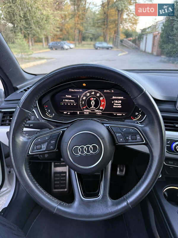 Седан Audi A4 2018 в Днепре