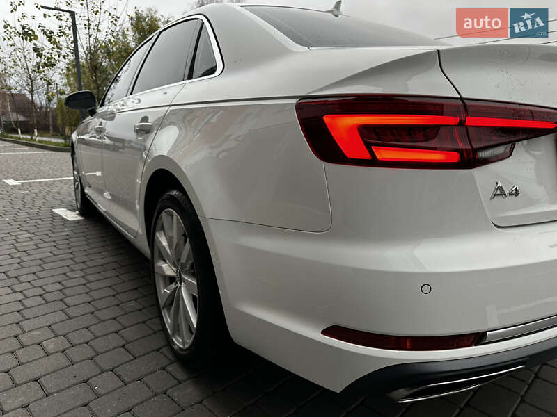 Седан Audi A4 2019 в Вінниці