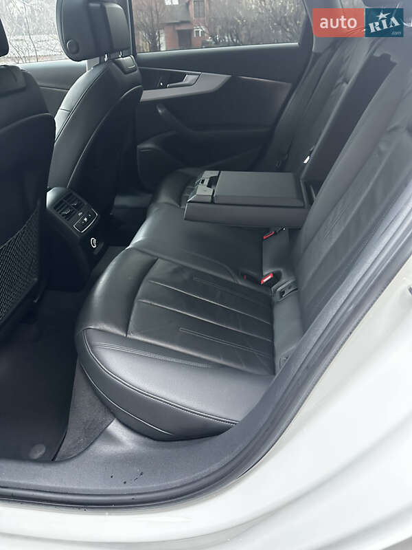 Седан Audi A4 2019 в Вінниці
