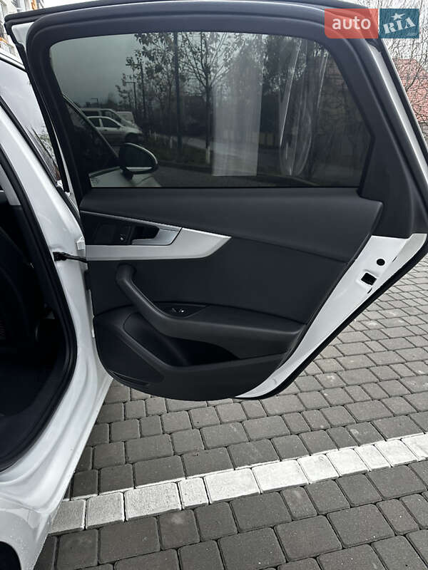 Седан Audi A4 2019 в Вінниці