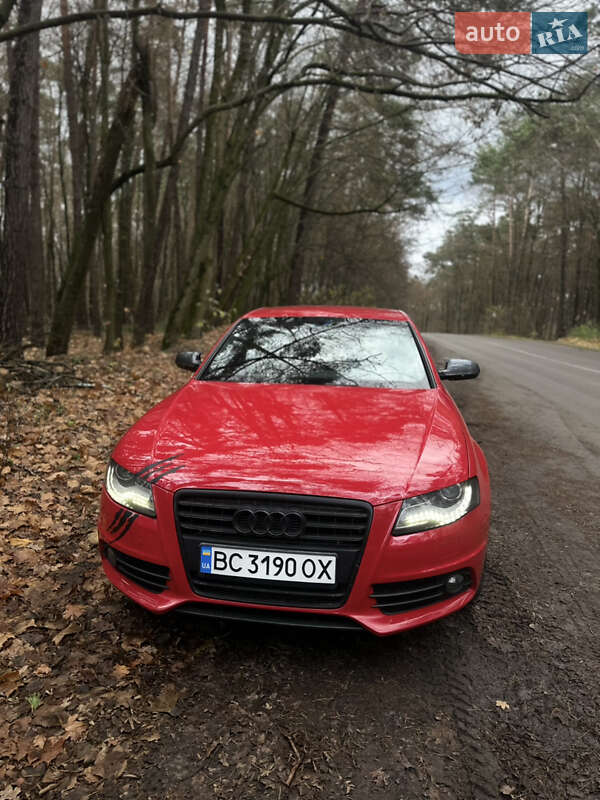 Седан Audi A4 2011 в Новояворівську