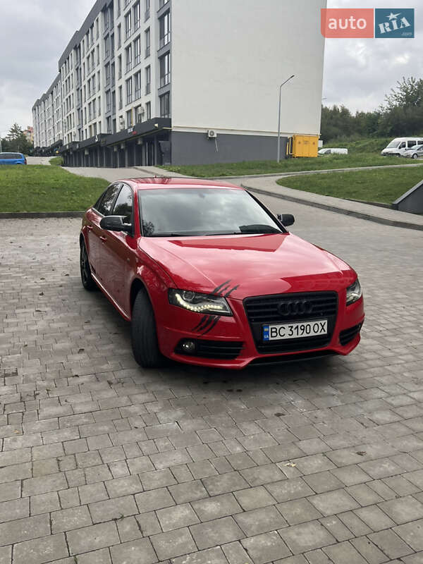 Седан Audi A4 2011 в Новояворівську