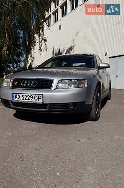 Седан Audi A4 2002 в Краснограді