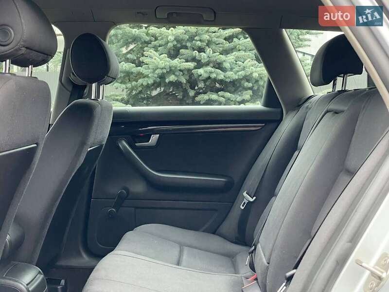 Универсал Audi A4 2003 в Сарнах