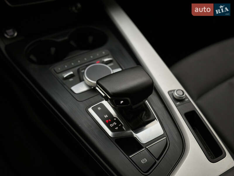 Універсал Audi A4 2019 в Луцьку