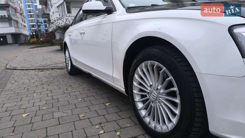 Седан Audi A4 2014 в Івано-Франківську