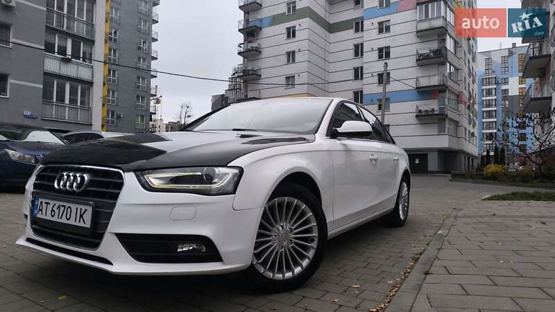 Седан Audi A4 2014 в Івано-Франківську