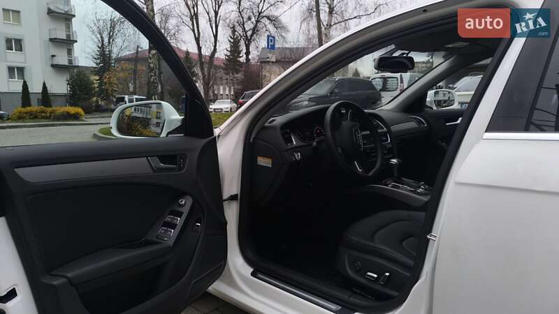 Седан Audi A4 2014 в Івано-Франківську