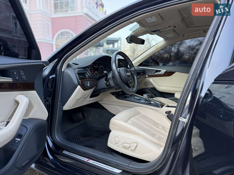 Седан Audi A4 2017 в Одесі