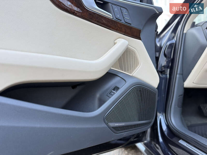 Седан Audi A4 2017 в Одесі