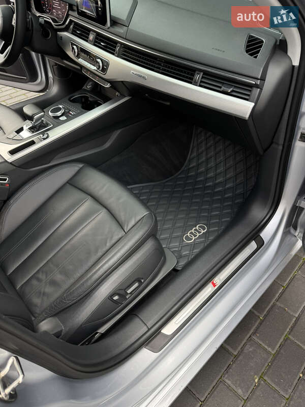 Седан Audi A4 2015 в Полтаве