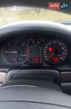 Седан Audi A4 1999 в Стрые