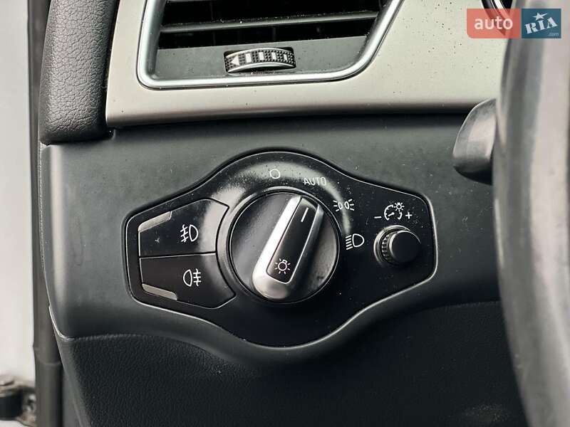 Седан Audi A4 2013 в Тернополе