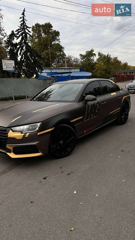 Седан Audi A4 2017 в Павлограде