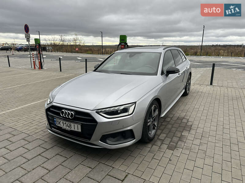 Универсал Audi A4 2019 в Ровно