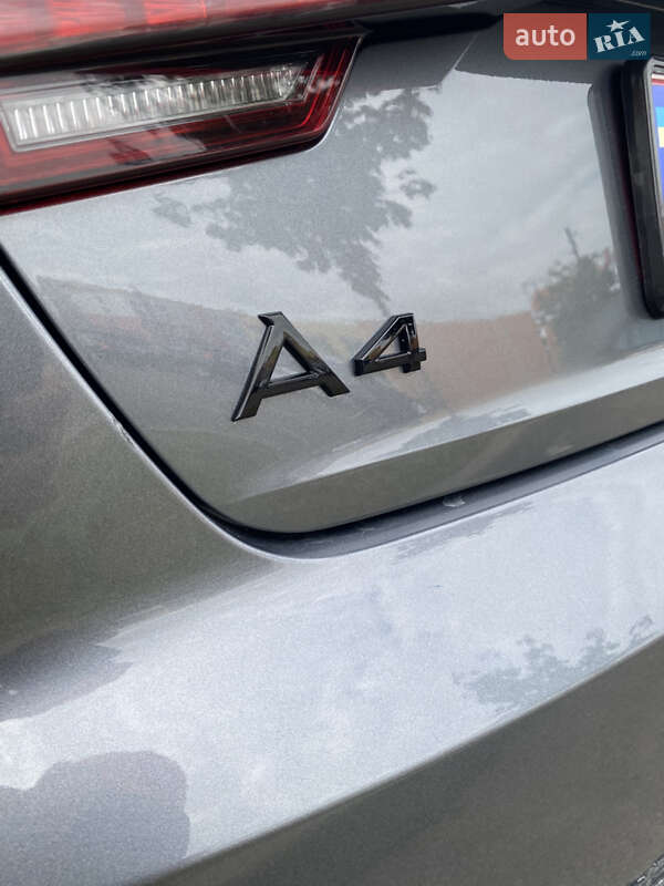 Седан Audi A4 2017 в Ровно