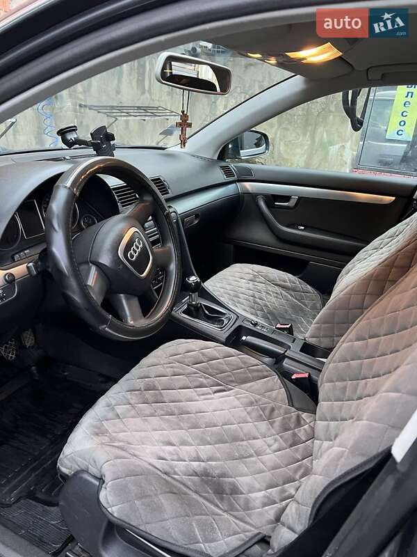 Універсал Audi A4 2004 в Чернівцях