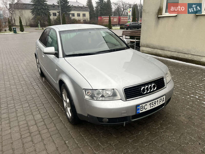 Седан Audi A4 2001 в Самборе