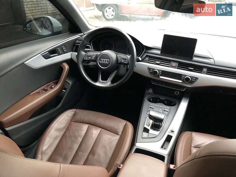 Седан Audi A4 2017 в Ирпене