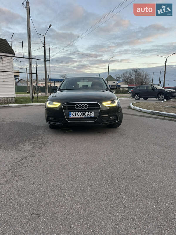 Седан Audi A4 2012 в Білій Церкві