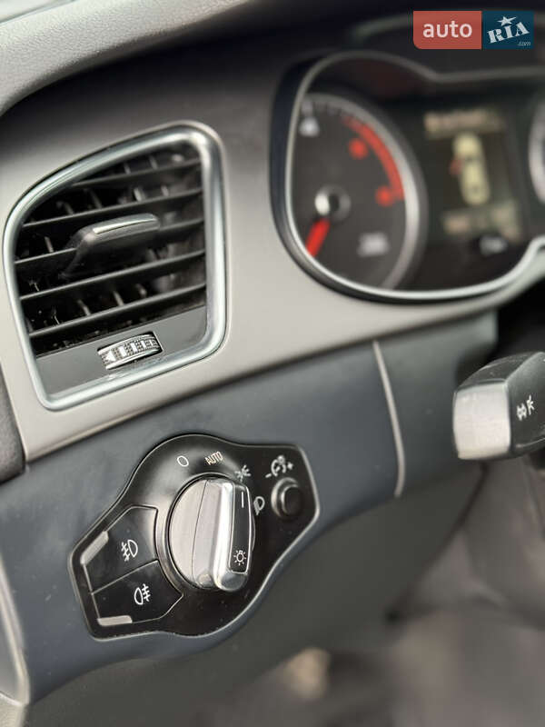 Седан Audi A4 2013 в Миколаєві