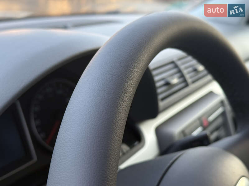 Седан Audi A4 2007 в Ровно