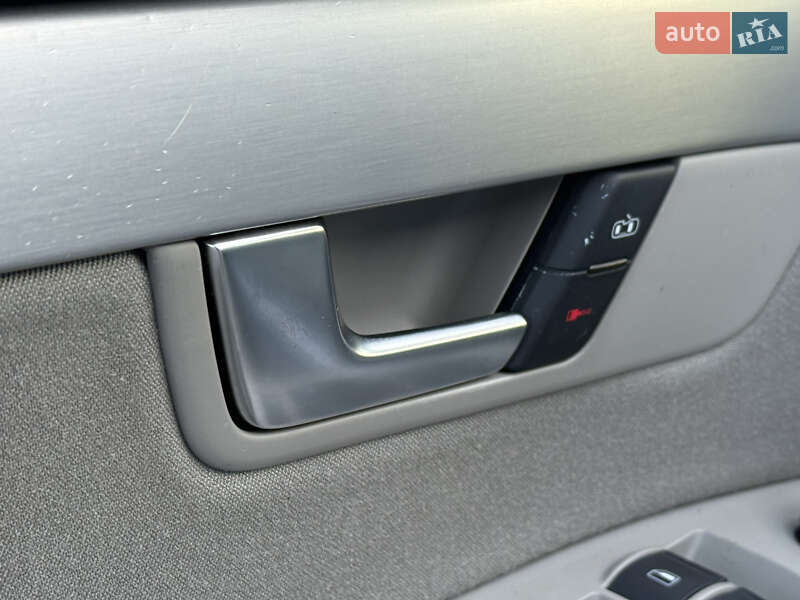 Седан Audi A4 2007 в Ровно