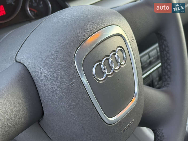 Седан Audi A4 2007 в Ровно