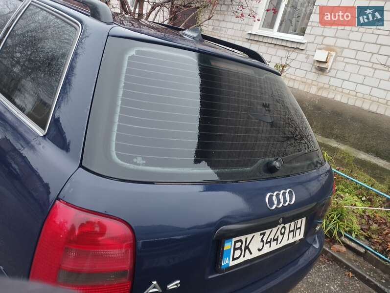 Універсал Audi A4 1996 в Києві