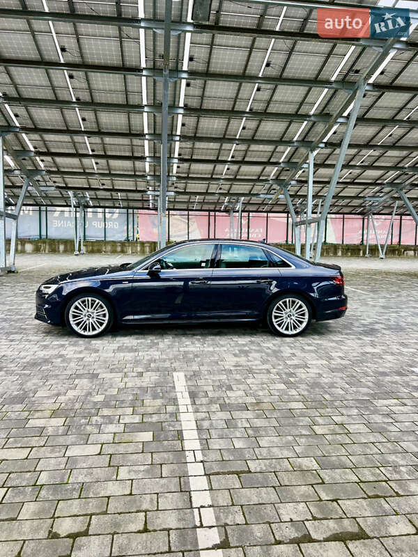 Седан Audi A4 2018 в Львові