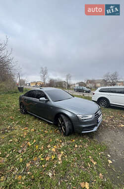 Седан Audi A4 2013 в Києві