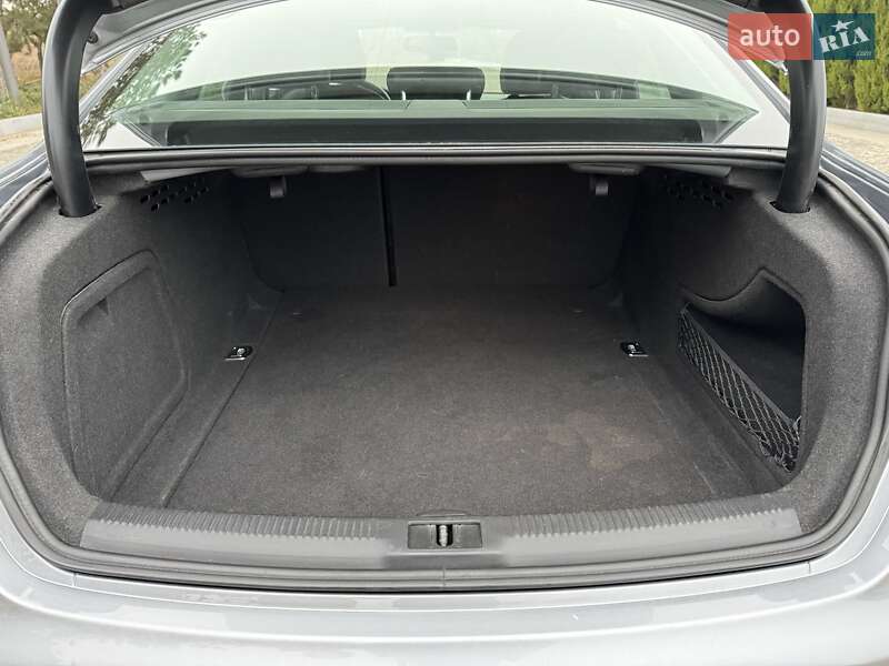 Седан Audi A4 2015 в Днепре фото 33 Седан Audi A4 2015 в Днепре