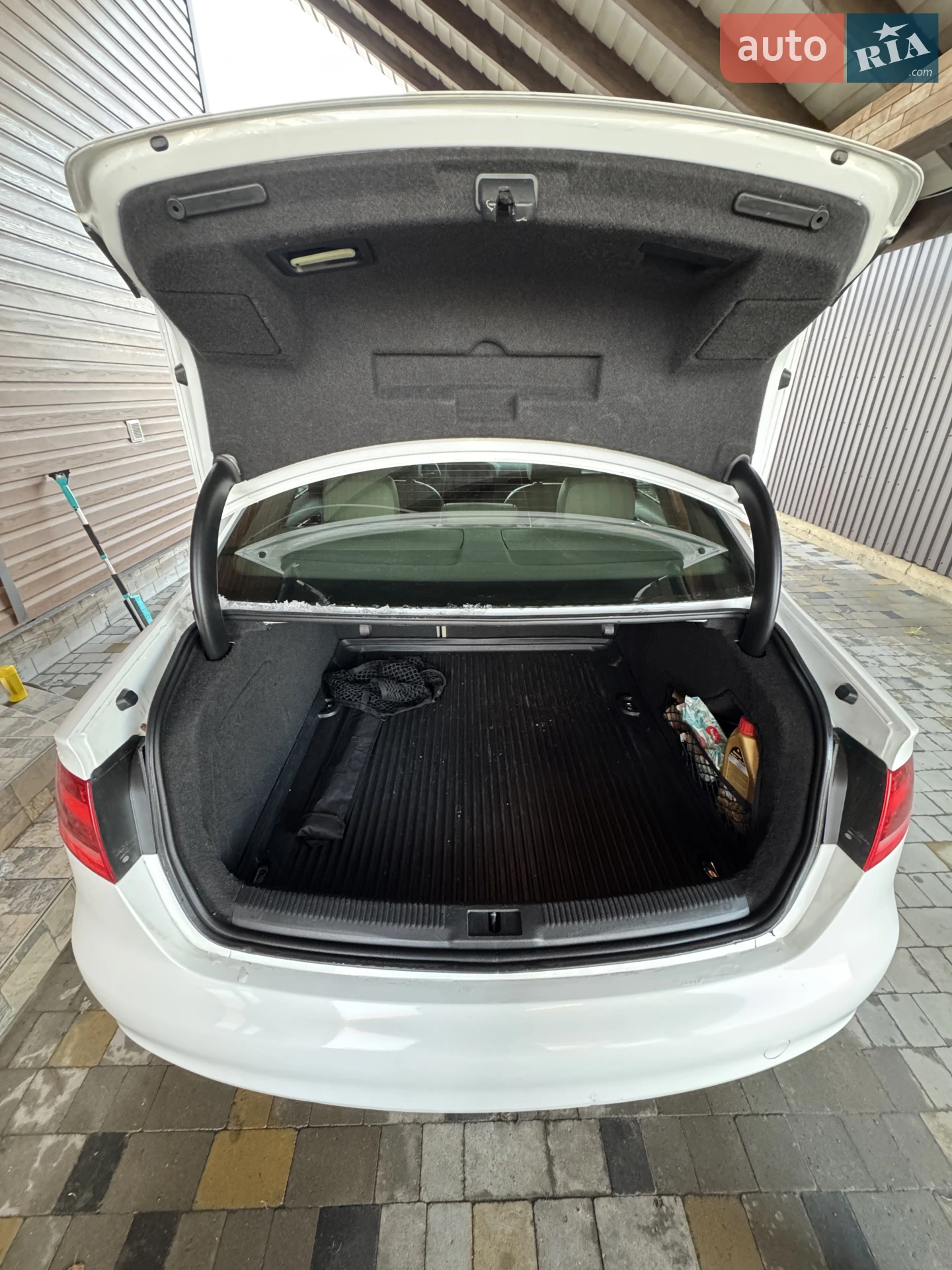 2012 Audi A4 - мініатюра 25