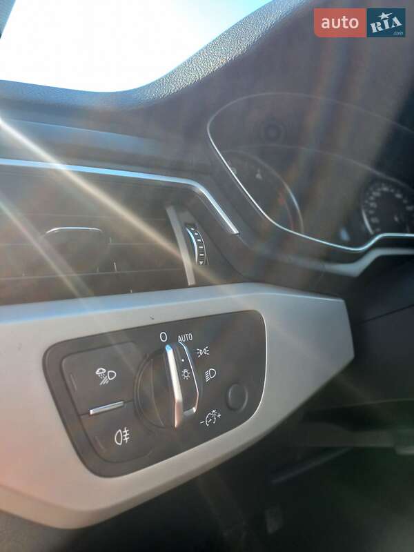 Универсал Audi A4 2020 в Лубнах
