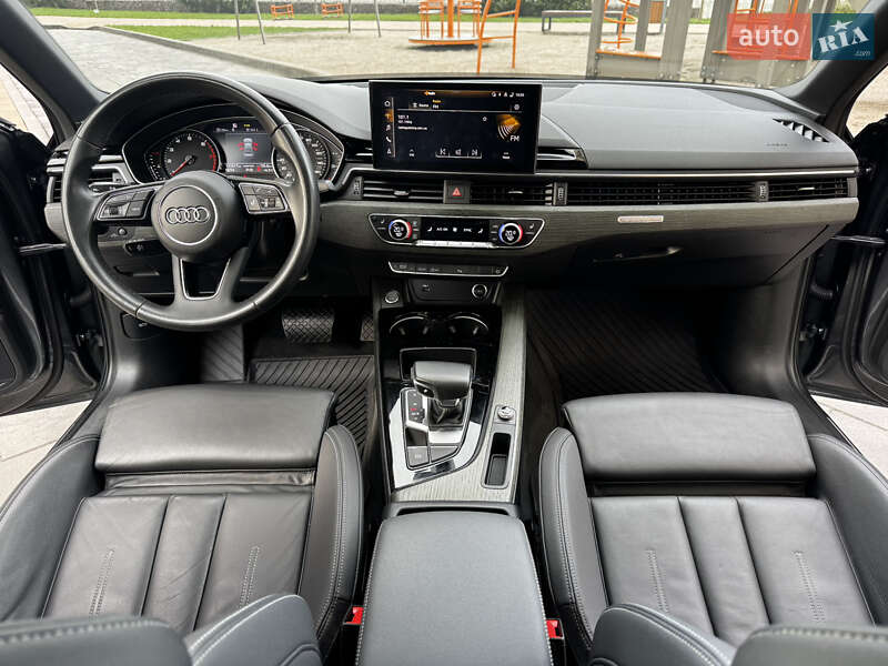 Седан Audi A4 2020 в Киеве