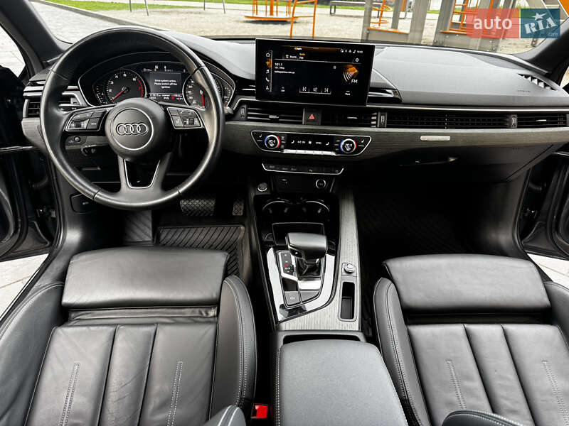 Седан Audi A4 2020 в Киеве