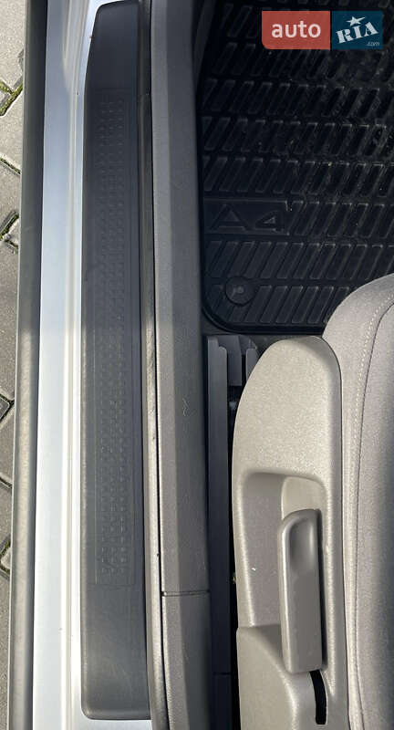 Седан Audi A4 2003 в Вінниці