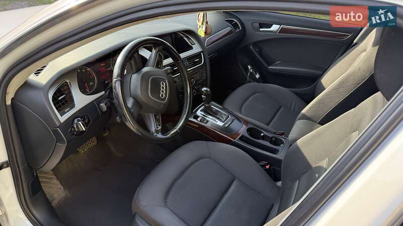 Седан Audi A4 2011 в Балаклее