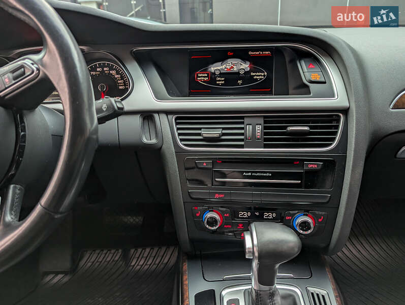 Седан Audi A4 2015 в Львове