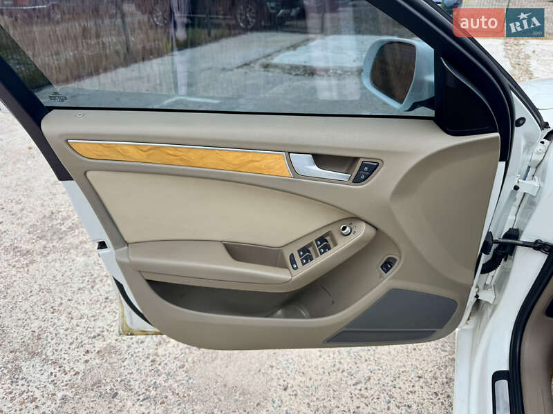 Седан Audi A4 2010 в Києві фото 24 Седан Audi A4 2010 в Києві