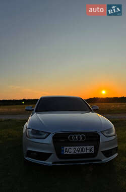 Седан Audi A4 2012 в Луцке
