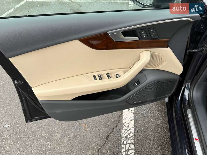 Седан Audi A4 2017 в Киеве