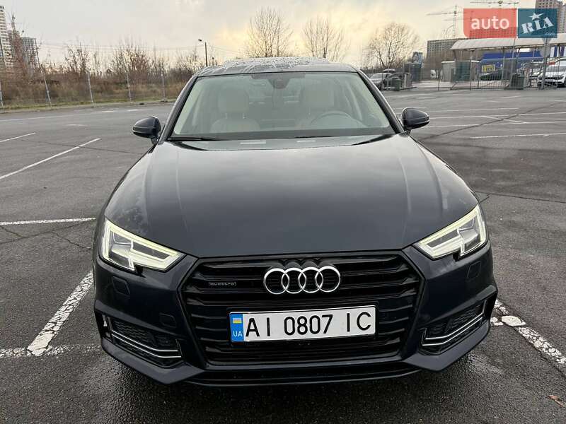 Седан Audi A4 2017 в Киеве