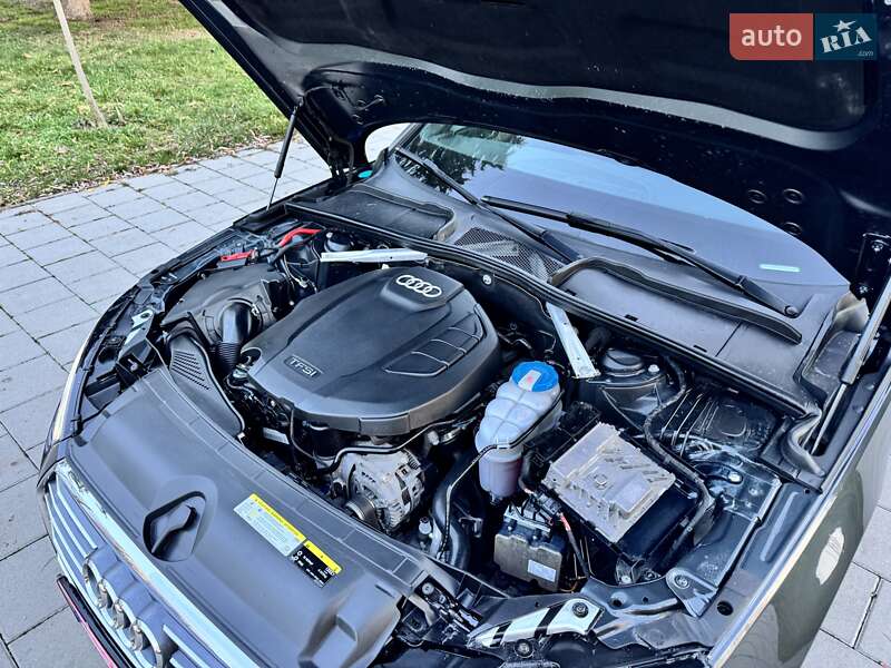 Седан Audi A4 2019 в Виннице
