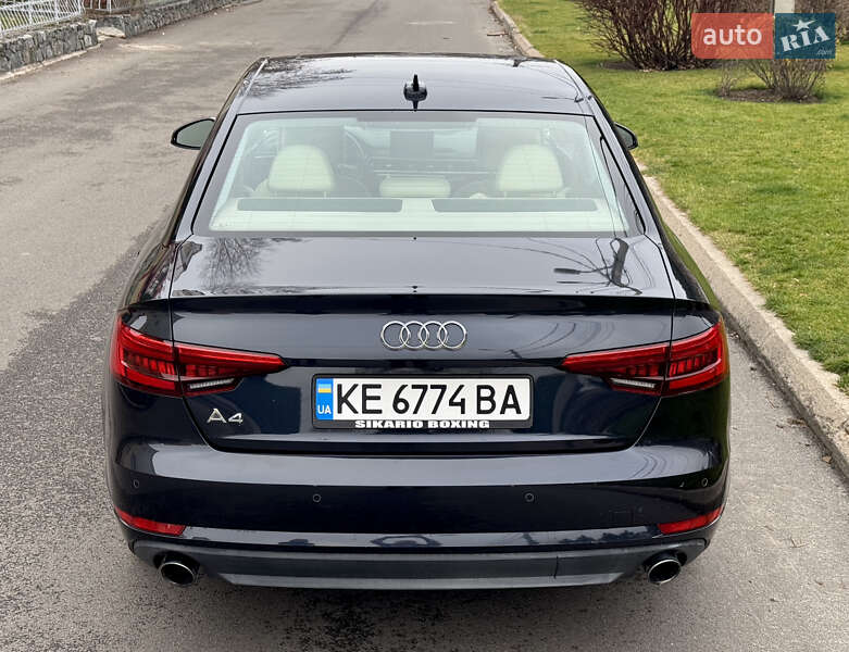 Седан Audi A4 2017 в Дніпрі