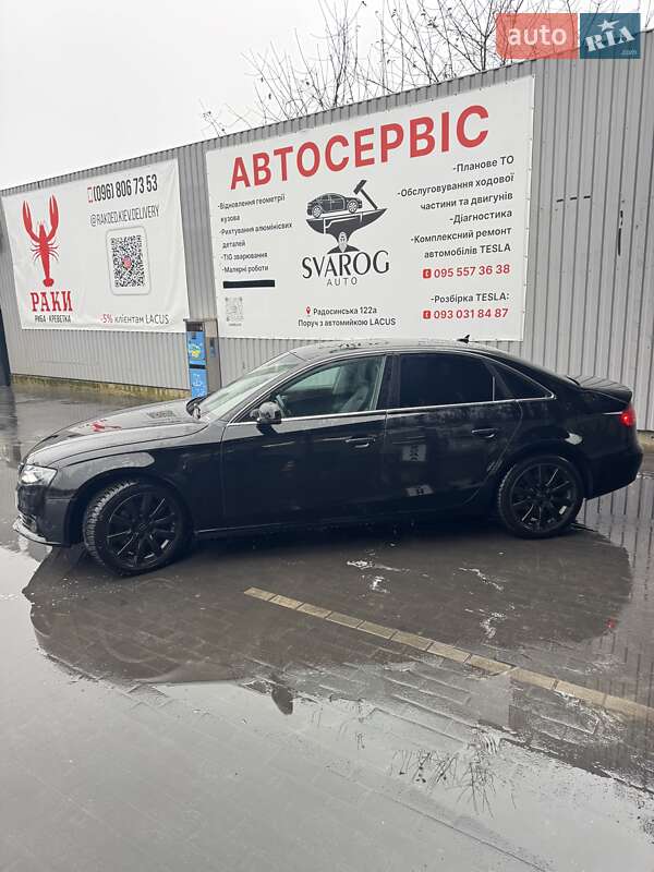 Седан Audi A4 2011 в Киеве