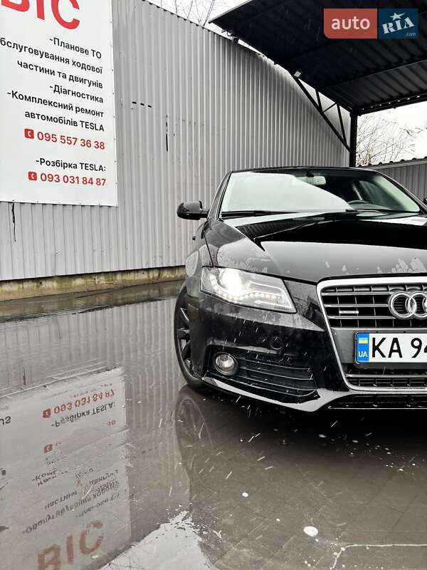 Седан Audi A4 2011 в Киеве