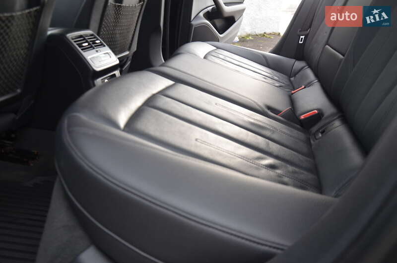 Седан Audi A4 2017 в Дрогобыче