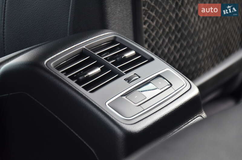 Седан Audi A4 2017 в Дрогобыче