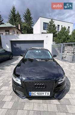 Седан Audi A4 2012 в Городку